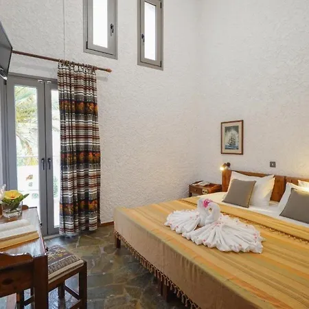 Otel Flamingos 2*
