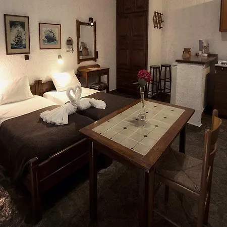 Flamingos Hotel 2*